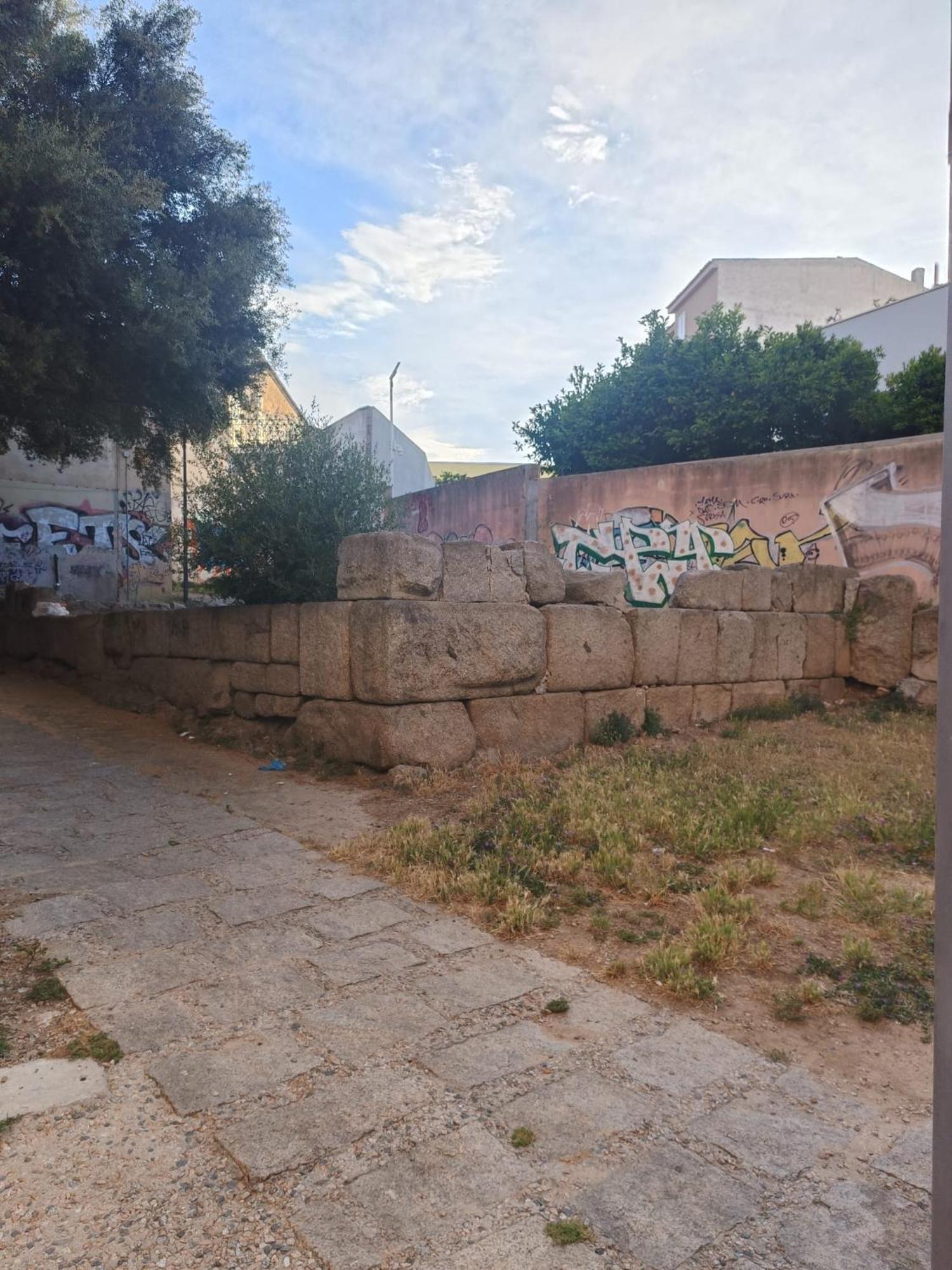 Domo De Centro, Centro Di